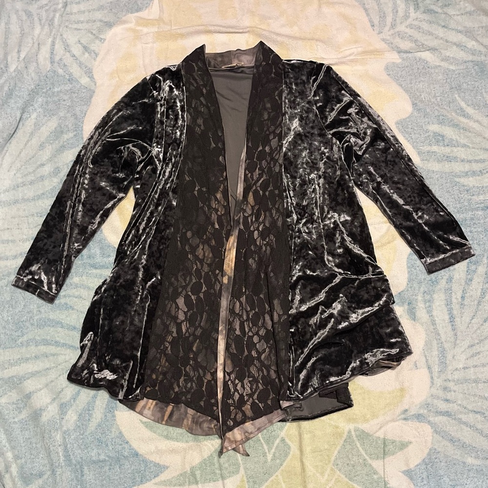 Velvet Lace Women's Cardigan - Black
